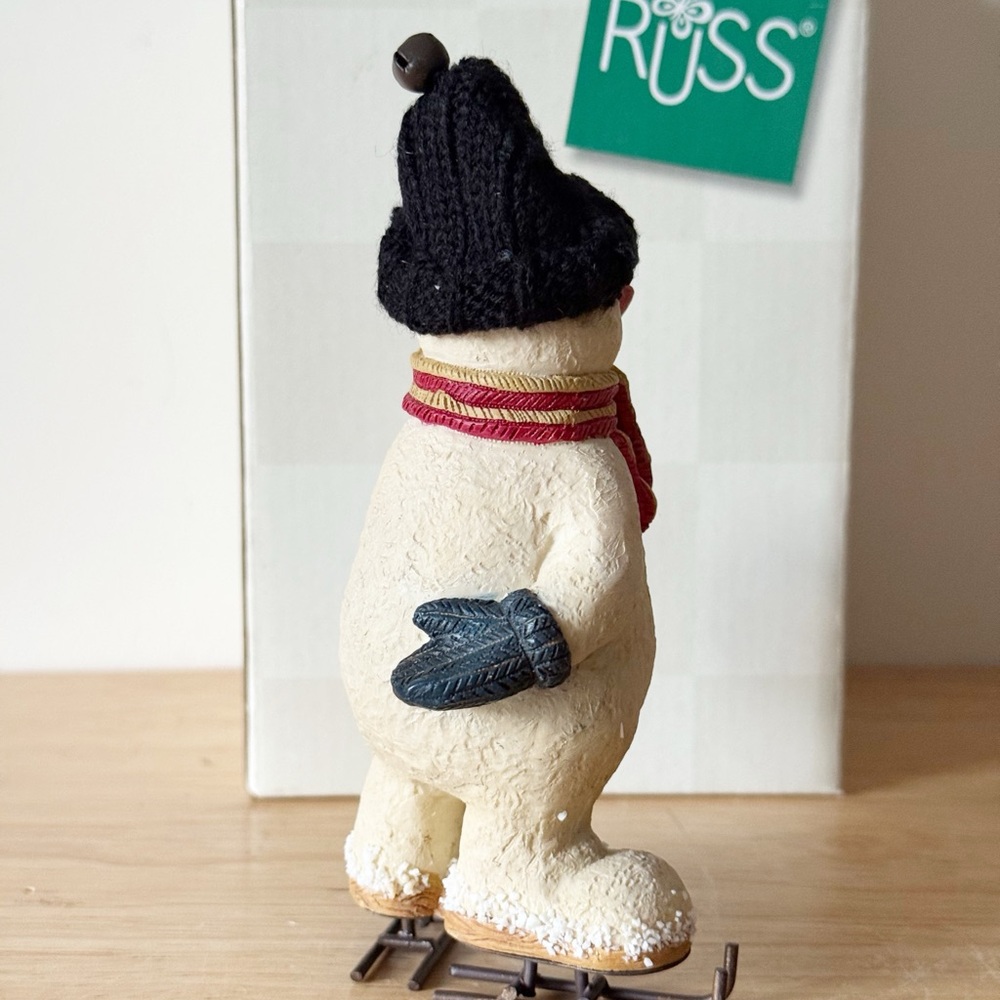 Russ Berrie Sno-Day Memories Hand Painted Figure Sno-One Skates Like U Boxed - Picture 4 of 7